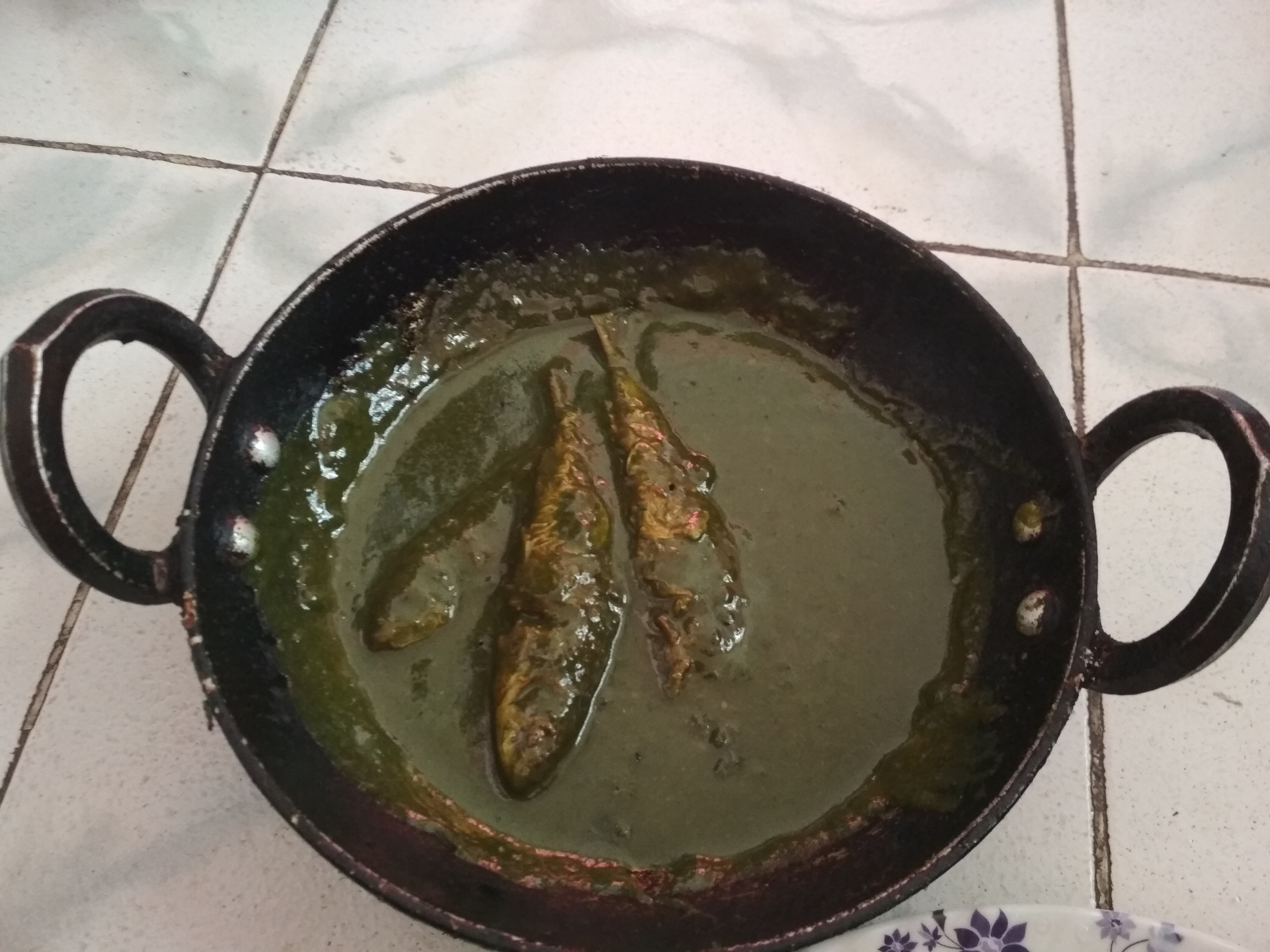 curry leaves fish